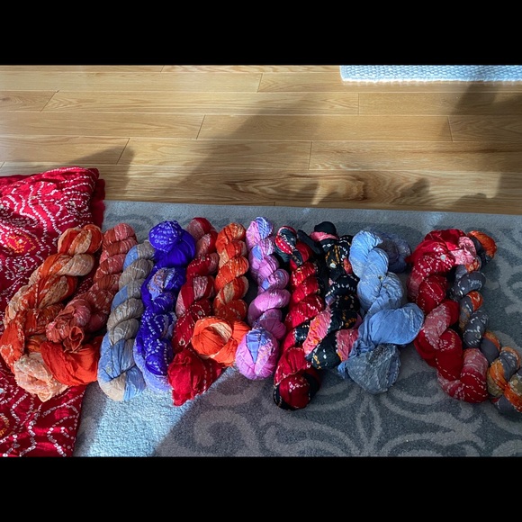 Bandini dupattas (scarves/wrap) - Picture 1 of 3